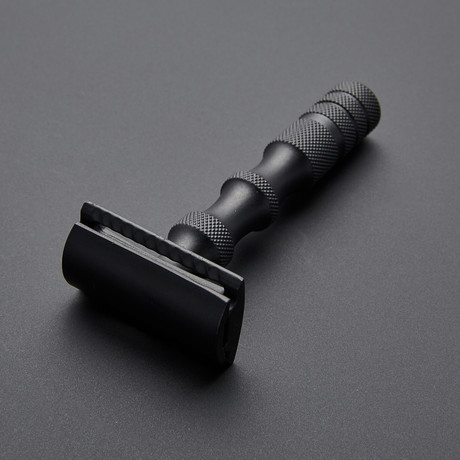 Anodized Coated Matt Black Razor