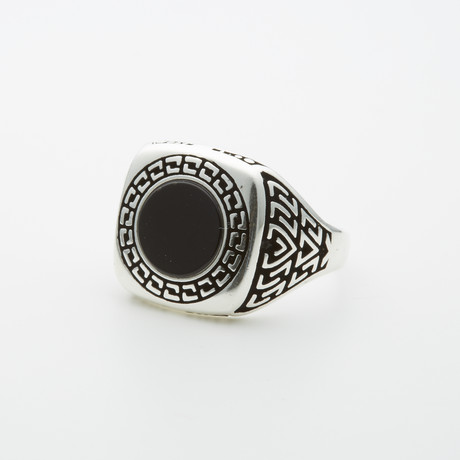 Round Onyx Ring (8)