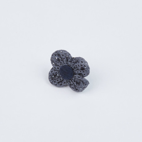 Flower Pin // Dusty Grey