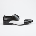 Leather Lace-Up Brogue Pointed Cap Toe Shoes // Black + White (US: 9)