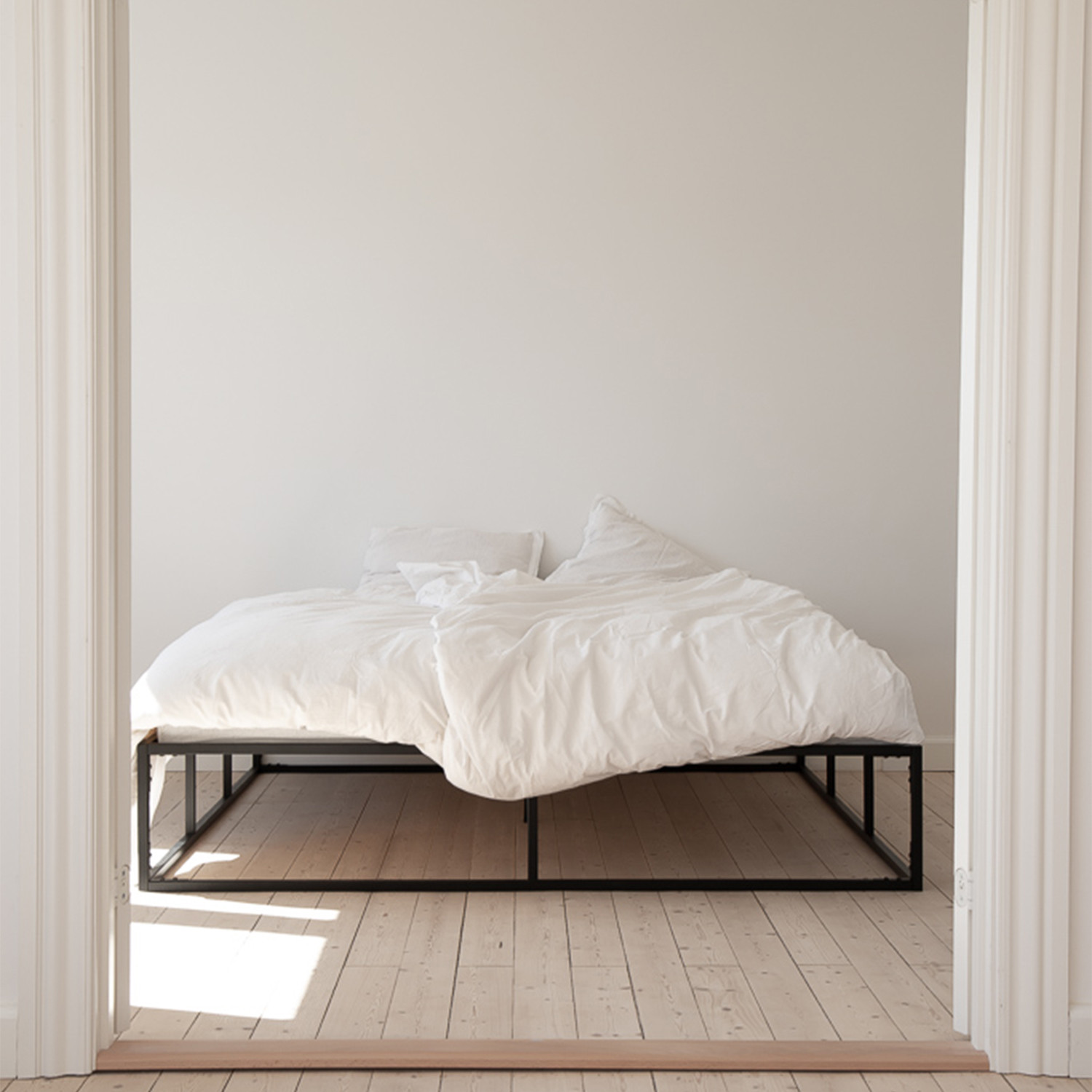 eigendom Nauwkeurig doel Bed Frame // 180cm x 200cm - Nichba Design - Touch of Modern