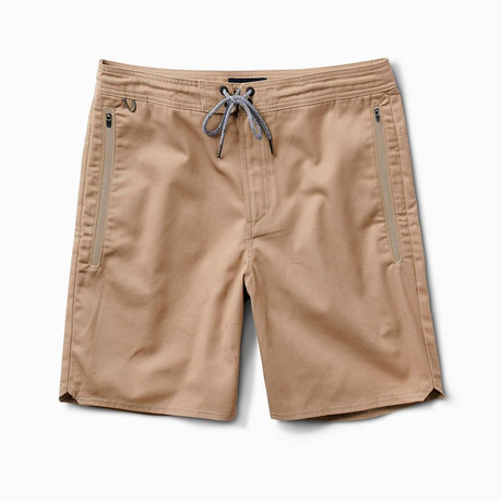 Layover Stretch Travel Shorts 19" // Stone (28)