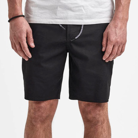 Layover Stretch Travel Shorts 19" // Black (28)