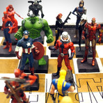 Marvel Elite Vintage Chess Set + 32 Eagle Moss Figures