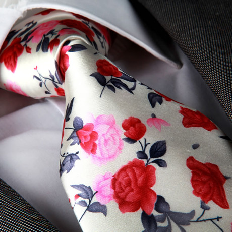 Tremellius Silk Tie // White + Pink + Red Roses