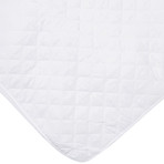 Exquisite Hotel Collection // Classic Quilted Mattress Pad (Twin)