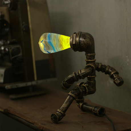 Water Pipe Robot Table Lamp
