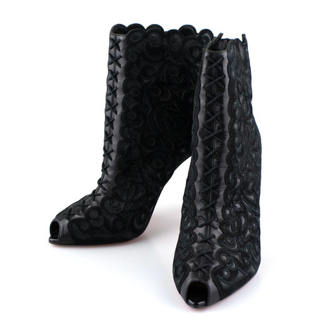 Women's Indiboot 100mm Ankle Boots // Black (Euro: 35.5)