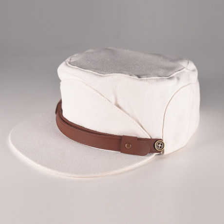 The Misplacement // White Canvas (S)