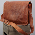 Leather Messenger Bag (Medium)