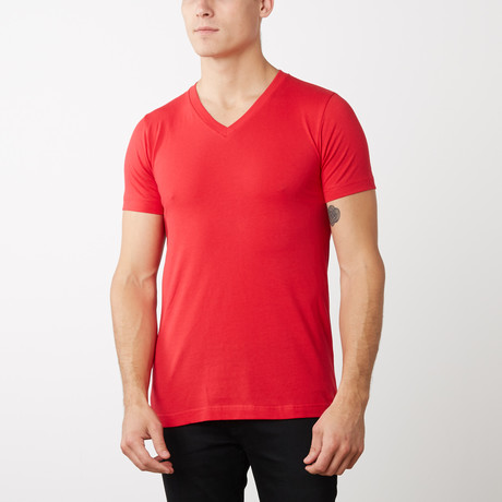 Organic Cotton Semi-Fitted V-Neck T-Shirt // Red (S)