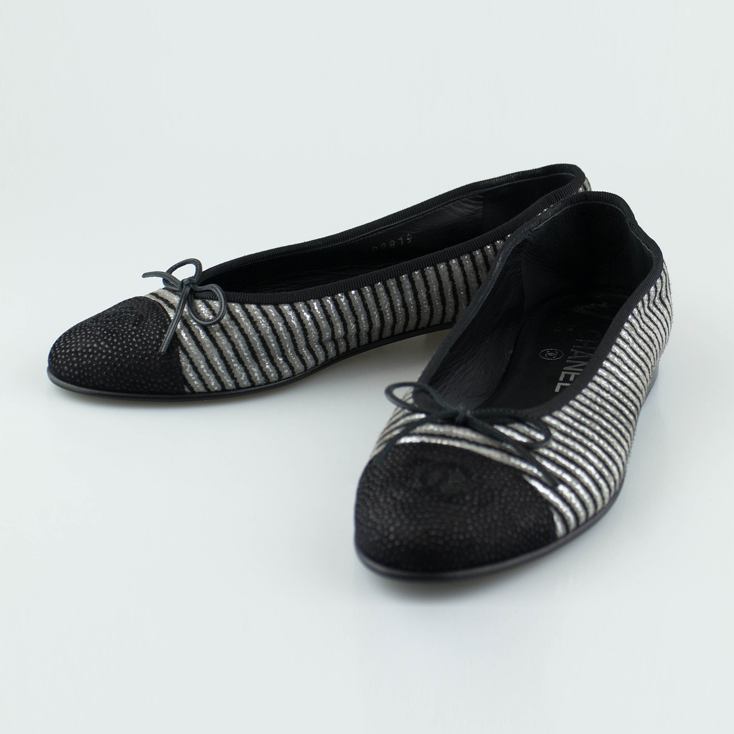 Chanel Ballerina Flats Silver/Black Leather Sz. 36.5