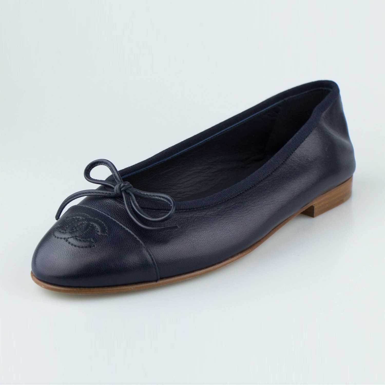 CHANEL 💙 Blue Metallic Patent Leather Classic Ballerina Ballet Flats Sz  37/7 US