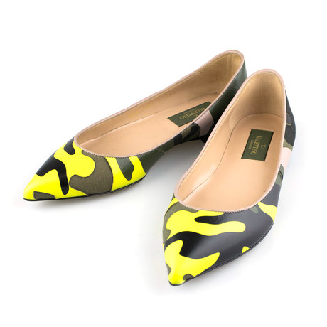 Valentino // Leather Pointed Toe Flat Shoe // Camoflage (Euro: 34)