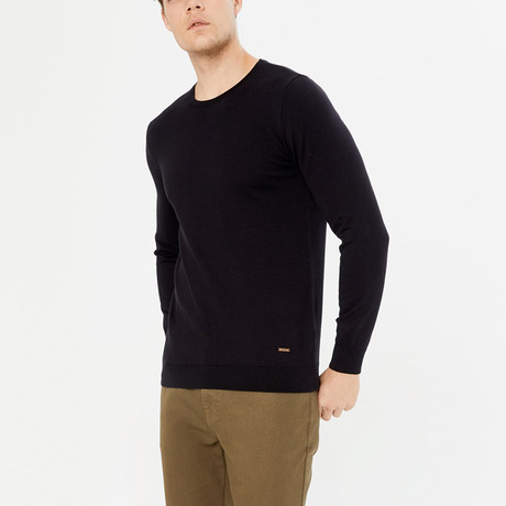 Montgomery Sweater // Black (S)