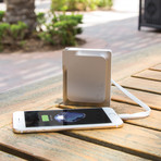 Smart Charger 3X // Lightning