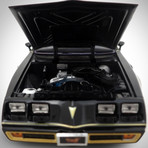 Smokey + The Bandit // Burt Reynolds' 1977 Pontiac Trans Am 1:24 // Premium Display