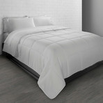 White Down Alternative Comforter (Full/Queen)