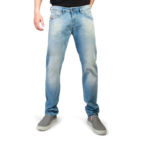 Belther Light Wash Faded Jeans // Blue (27WX32L)