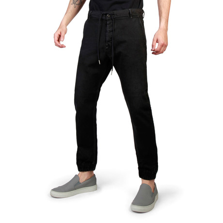 Duff Jeans // Black (27WX32L)