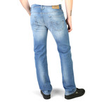 Larkee Light Wash Jeans // Blue (30WX32L)