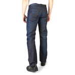 Larkee Light Fade Relaxed Jeans // Blue (27WX32L)