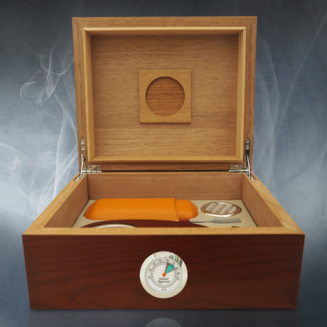 Cherry Wood // Luxury Cigar Humidor 50Ct + Gift Set