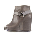 Women's Wedge Booties Boots // Brown (Euro: 38.5)