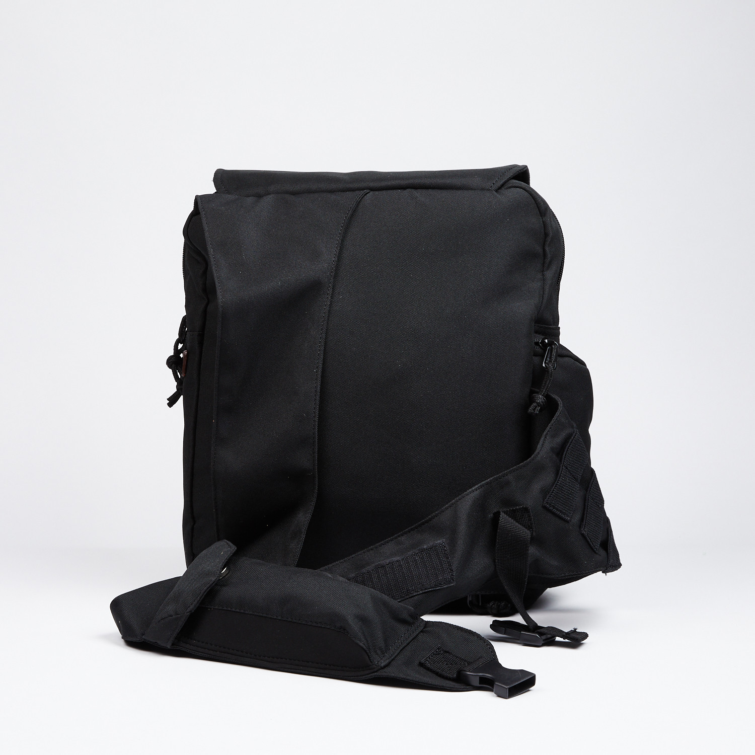 Man-PACK Classic 3.0 // Black (Right Shoulder) - Man-PACK® - Touch of ...