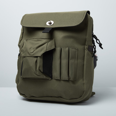 Man-PACK Classic 2.0 // Olive // Right Shoulder (No Add-on)