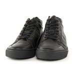 Roma Preto Velan Preto // Black (Euro: 39)