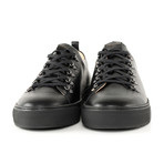 Jose Black // Black (Euro: 39)