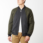 Como Contrast Panel Bomber // Olive (S)