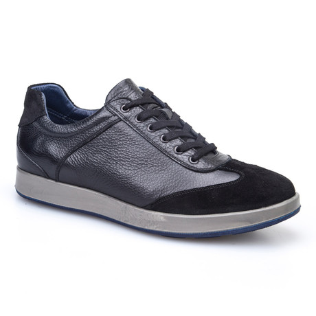 Presidio Shoe // Black (Euro: 39)