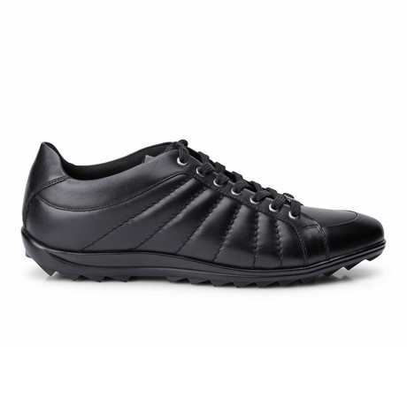 Lace up Fashion Sneaker// Black (Euro: 39)