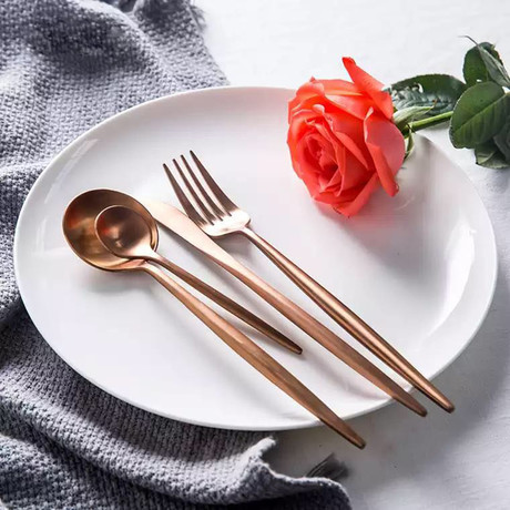 Single Dinner Set // Rose Gold
