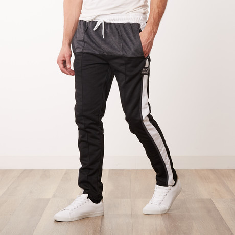 Regular Fit Sweatpants // Black (S)