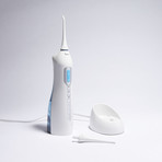 Portable Oral Irrigator + Inductive Charging Stand