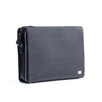 Neoclassico Messenger Bag // Black