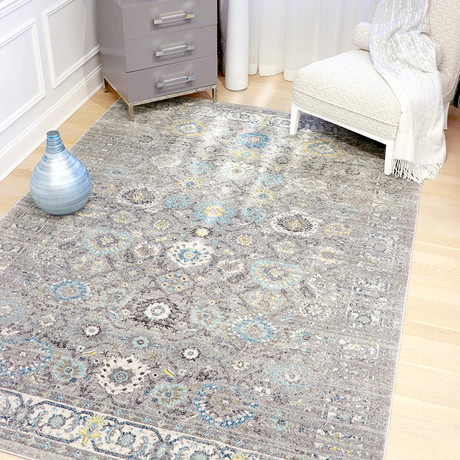 Chelsea Collection Floral // Silver (5' X 7'6")