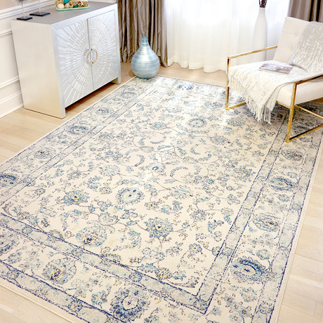 Chelsea Collection Floral // Ivory (5' X 7'6")