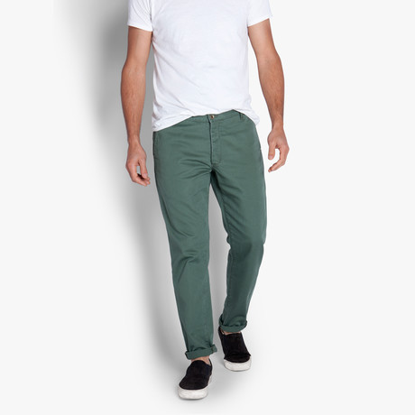 Cal Chino // Army Green (29WX33L)