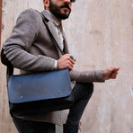 Agra Courier Bag // Dark Brown