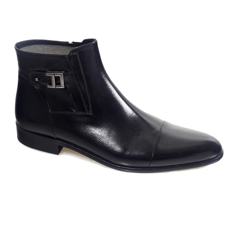 Momed Shoe // Black (Euro: 40)