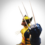 Hulk Vs Wolverine Epic Battle // Premium Format Stan Lee Signed Limited Edition Statue