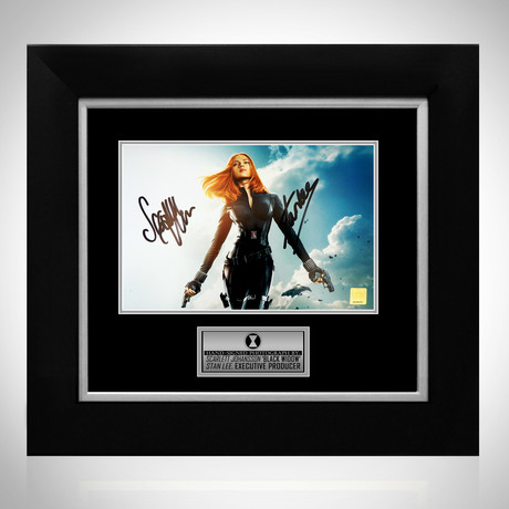 Black Widow // Scarlett Johansson + Stan Lee // Custom Frame
