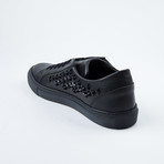 Star-Studded  Lace-Up Sneaker // Black (Euro: 40)