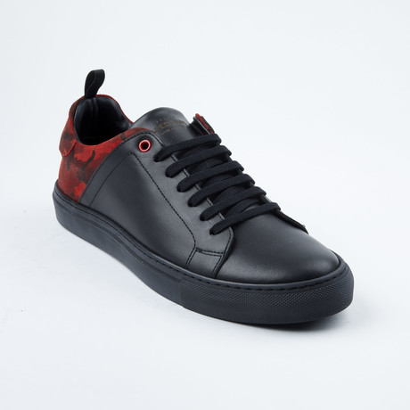 Two-Tone Lace-Up Sneaker // Black + Red Camo (Euro: 40)
