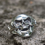 Smiling Skull Ring // Silver (14)