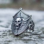 Skull + Shield Ring // Silver (8)